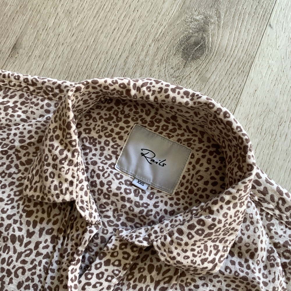Rails Whitney Sand Cheetah Linen Blend Short Sleeve Button Down Shirt XXS